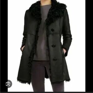 D’Andre sheepskin shearling. Elegant Black Jacket for Women